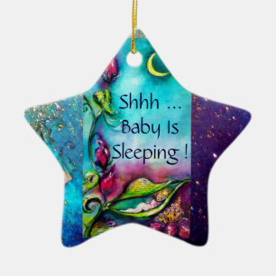 ORNAMENTO DE CERÂMICA THUMBELINA PINK RUBY STAR MONOGRAM HANGER
