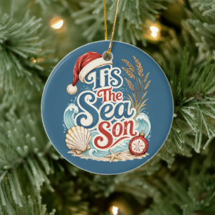 Ornamento De Cerâmica Tipografia de Natal Costeiro É a Temporada do Mar