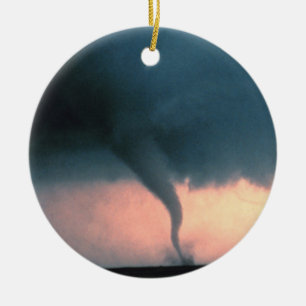 Ornamento De Cerâmica Tornado