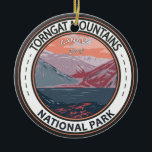 Ornamento De Cerâmica Torngat Mountain National Park Crachá Canadá<br><div class="desc">Torngat Mountain National Park vetor art design. No parque você pode ver ursos polares e caribu a andar em meio a algumas das rochas mais antigas da Terra.</div>