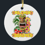 Ornamento De Cerâmica Tropical Funny Aloha Beaches Hawaiian Tiki<br><div class="desc">Uma estátua tropical havaiana de Tiki,  praias de Aloha,  com palmeiras e flores de hibisco.</div>