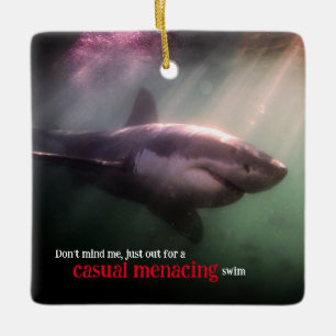 Ornamento De Cerâmica Tubarão-ponteiro branco debaixo de água