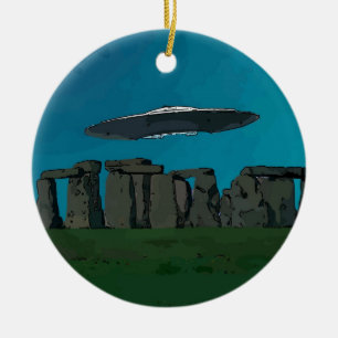 Ornamento De Cerâmica UFO em Henge de pedra