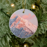 Ornamento De Cerâmica Última luz solar na montanha Storžič, Eslovênia<br><div class="desc">Fotografia paisagística de um atordoante sol iluminou a montanha Storžič,  Eslovênia.</div>