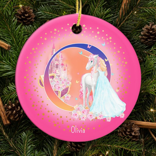 Ornamento De Cerâmica Unicorn e Princesa - Letra O Monograma - Natal (This pretty pink monogrammed Christmas ornament is perfect for your little princess!)