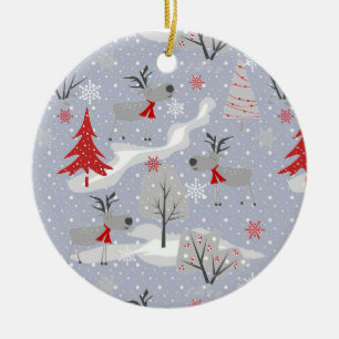 Ornamento De Cerâmica Veado de Natal na floresta.