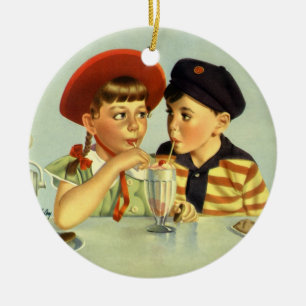 Ornamento De Cerâmica Vintage Children, Boy and Girl Sharing a Shake