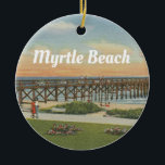 Ornamento De Cerâmica Vintage Myrtle Beach South Carolina Pier de Pesca<br><div class="desc">Myrtle Beach,  Carolina do Sul,  fez a imagem de um cartão-postal do Píer de Pesca do Ocean Plaza a partir dos anos 40. O nome Myrtle Beach está no topo em uma fonte retrô.</div>