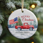 Ornamento De Cerâmica Vintage Red Christmas Truck Bandeira de Natal<br><div class="desc">Vintage caminhão vermelho de Natal com árvore de Natal e cartão de Natal americano é uma forma festiva de mostrar seu amor pela América e enviar desejos de férias para seus amigos e família.</div>