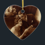 Ornamento De Cerâmica Vintage Romântica Música, Amor e Amantes Romântico<br><div class="desc">Fotografia antiga Vintage sepia antiga apresentando uma imagem de amor e romance com uma nova música em folha de leitura de casal junto ao piano.</div>