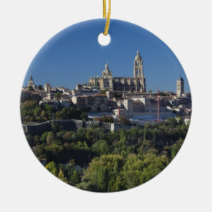 Ornamento De Cerâmica Vista elevada da cidade com a Catedral de Segóvia