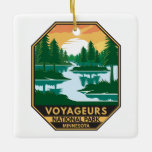 Ornamento De Cerâmica Voyageurs National Park Minnesota Sunset Emblem<br><div class="desc">Voyageurs vetor trabalho de arte design. O parque cobrir uma vasta área e é conhecido pelas suas florestas,  cursos de água e enormes lagos Rainy,  Kabetogama e Namakan.</div>