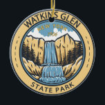 Ornamento De Cerâmica Watkins Glen State Park New York Crachá Vintage<br><div class="desc">Ilustração de Watkins Glen State Park. O parque situa-se na aldeia de Watkins Glen,  ao sul do lago Seneca,  no condado de Schuyler,  na região dos Grandes Lagos de Nova Iorque.</div>