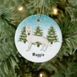 Ornamento De Cerâmica White Swiss Shepherd White GSD Dog Winter Forest<br><div class="desc">A ilustração original do desenho animado de Destei de um lindo cão branco suíço Shepherd / German shepherd branco. O cão é colocado numa cena de inverno com três árvores de abeto verde e neve caindo. O fundo é um gradiente azul a branco que dá à design aquele olhar frio...</div>