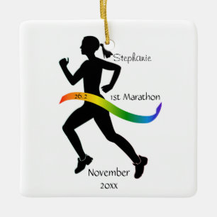 Ornamento De Cerâmica Woman Marathon Runner Ornament in Rainbow