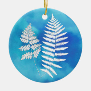 Ornamento De Cerâmica Woodland Fern White sobre Azul Cor do Mar Azul