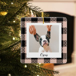 Ornamento De Cerâmica Xadrez E Nome Rosa Modernos E Foto De Cachorro<br><div class="desc">Xadrez E Nome Rosa Modernos E Foto De Cachorro</div>