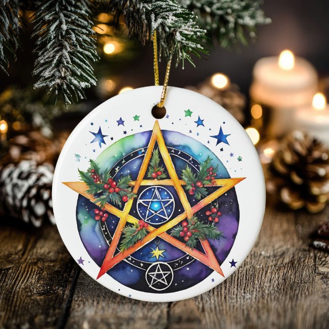 Ornamento De Cerâmica Yule Tree Winter Solstice Holly Wicca Pentacle (Yule Tree Winter Solstice Holly Wicca Pentacle Ceramic Ornament)