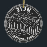 Ornamento De Cerâmica Zion National Park Utah Vintage Monoline<br><div class="desc">Design de monolina do Zion National Park. O parque é uma zona natural de Utah a sudoeste,  que se distingue pelos penhascos vermelhos íngremes de Zion Canyon.</div>