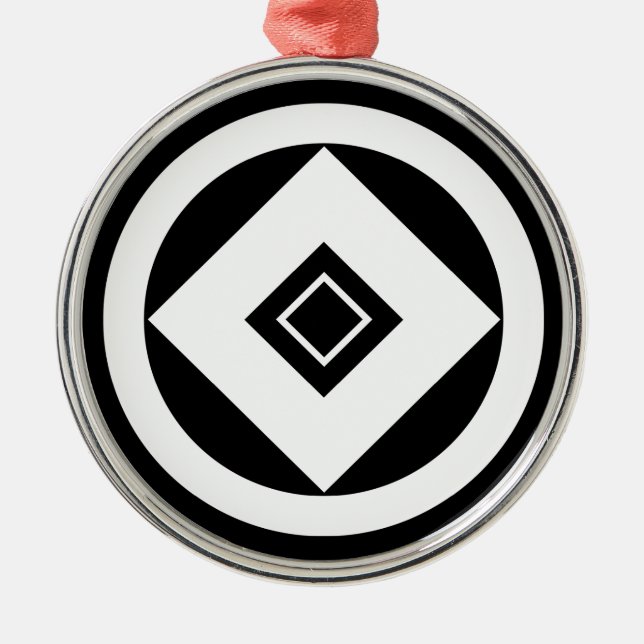 ORNAMENTO DE METAL 一 柳 家 二 重 釘 貫 (Frente)