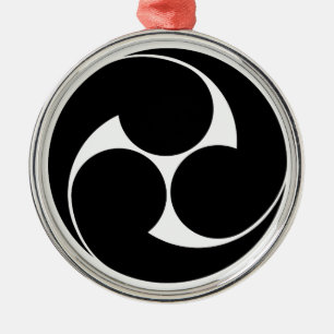 ORNAMENTO DE METAL 左三つ巴（地抜き）