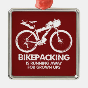 Ornamento De Metal A Bicicleta Está A Correr Para Ups Cultivados