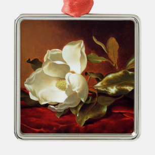 Ornamento De Metal A Magnolia no Red Velvet,