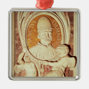 Ornamento De Metal Alivio de Damasus mim em um pilaster do nave