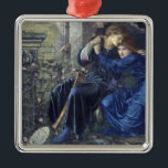Ornamento De Metal Amor entre as ruínas (por Edward Burne-Jones)<br><div class="desc">Este design apresenta uma pintura do artista britânico Pre-Raphaelite Sir Edward Burne-Jones (1833-1898). Ele retrata um homem e uma mulher em meio à arquitetura arruinada do período medieval. O homem e a mulher parecem ser amantes, enquanto se seguram firmemente, e estão sentados juntos numa capital de pedra em meio às...</div>