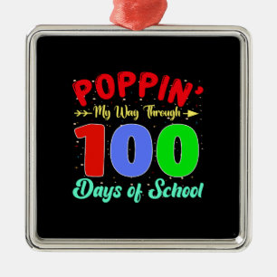 Ornamento De Metal Aperte O Meu Caminho Através De 100 Dias De Escola