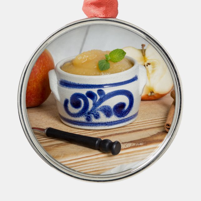 Ornamento De Metal Aplausos com canela na tigela de pedra (Frente)