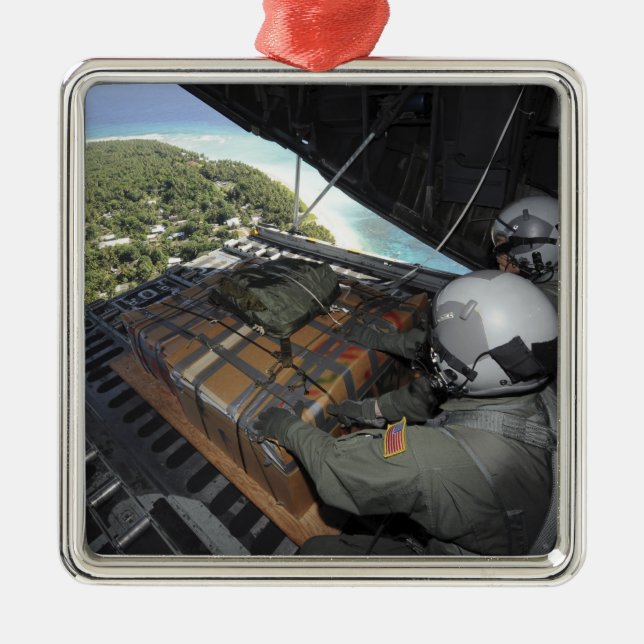 Ornamento De Metal Aviões empurram uma palete de mercadorias doadas 2 (Frente)