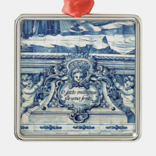 Ornamento De Metal Azulejos de paredes brancas e azuis portuguesas co