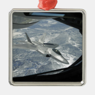 Ornamento De Metal Bancos de um raptor F-22 longe de um KC-135