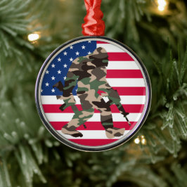 Ornamento De Metal Bigfoot Sasquatch Camuflagem