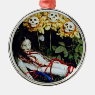 Ornamento De Metal Bonecas e girassóis de chá de sangue e corda verme