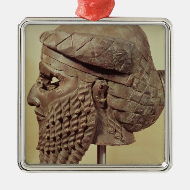 Ornamento De Metal Cabeça de Sargon mim 2400-2200 BC (Frente)