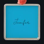 Ornamento De Metal Caligrafia Elegante Simples Nome Azul<br><div class="desc">Procurando uma bela caligrafia com uma letra estética? Este design simples e atraente é para você. Este produto impressiona imediatamente aqueles que o veem. A design fina e saborosa refletirá imediatamente a qualidade da sua relação e da sua família.</div>