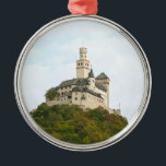 Ornamento De Metal Castelo<br><div class="desc">Marksburg,  fortaleza acima da cidade de Braubach,  na Renânia-Palatinado,  Alemanha,  o único castelo medieval do Reno Médio que nunca foi destruído.</div>