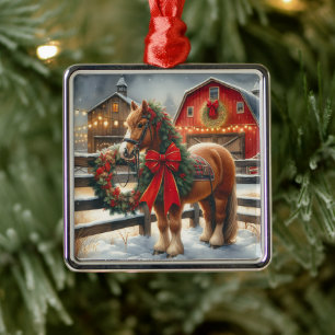 Ornamento De Metal Cavalo de Natal Bonito numa Fazenda Festiva
