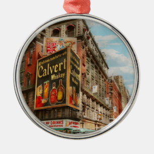 Ornamento De Metal Cidade - NY - Tastee's e Macy's 1942