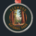 Ornamento De Metal Circuito Retrovisitado do Parque Nacional da Sequo<br><div class="desc">Trabalho de arte de vetor de Sequoia. O parque protege grandes pradarias,  carvalhos,  rios selvagens e 40 milhas de costa robusta.</div>
