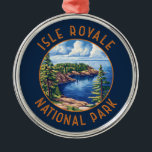 Ornamento De Metal Circulo Retroalterado do Parque Nacional Isle Roya<br><div class="desc">Isle Royale vetor trabalho de arte design. O parque é constituído por Isle Royale e centenas de ilhas adjacentes,  assim como pelas águas circundantes do lago Superior,  no estado de Michigan.</div>
