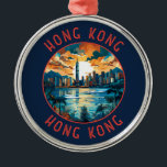 Ornamento De Metal Círculo Retrotraído de Hong Kong China<br><div class="desc">Design de viagem de vetor retrovetor de Hong Kong. Uma mistura de Oriente e Ocidente: Hong Kong orgulha-se de uma mistura cativante de influências chinesas e ocidentais.</div>