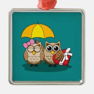 Ornamento De Metal Coruja-branca com guarda-chuva e caixa de chocolat