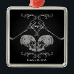 Ornamento De Metal "Crânio casamento preto dos esqueletos do vintage<br><div class="desc">personalize com texto se desejado.</div>