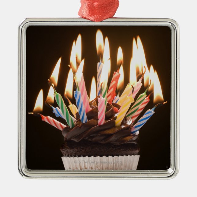Ornamento De Metal Cupcake com velas do aniversário (Frente)