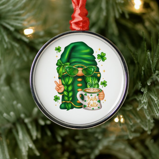 Ornamento De Metal Cute St Patricks Day Gnome Drinking Coffee (Árvore)