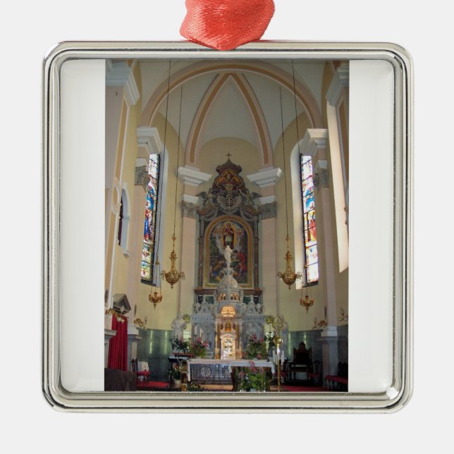 Ornamento De Metal dentro da igreja de Brezje, Slovenia (Frente)