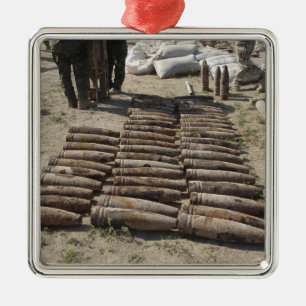 Ornamento De Metal Dispositivos explosivos são identificados e invent